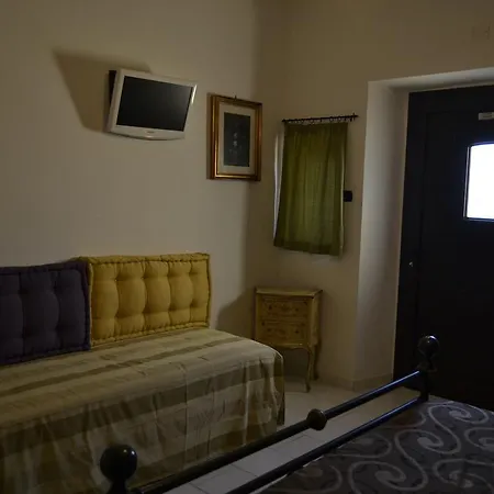 مزرعة للإقامة Agriturismo La Collinetta